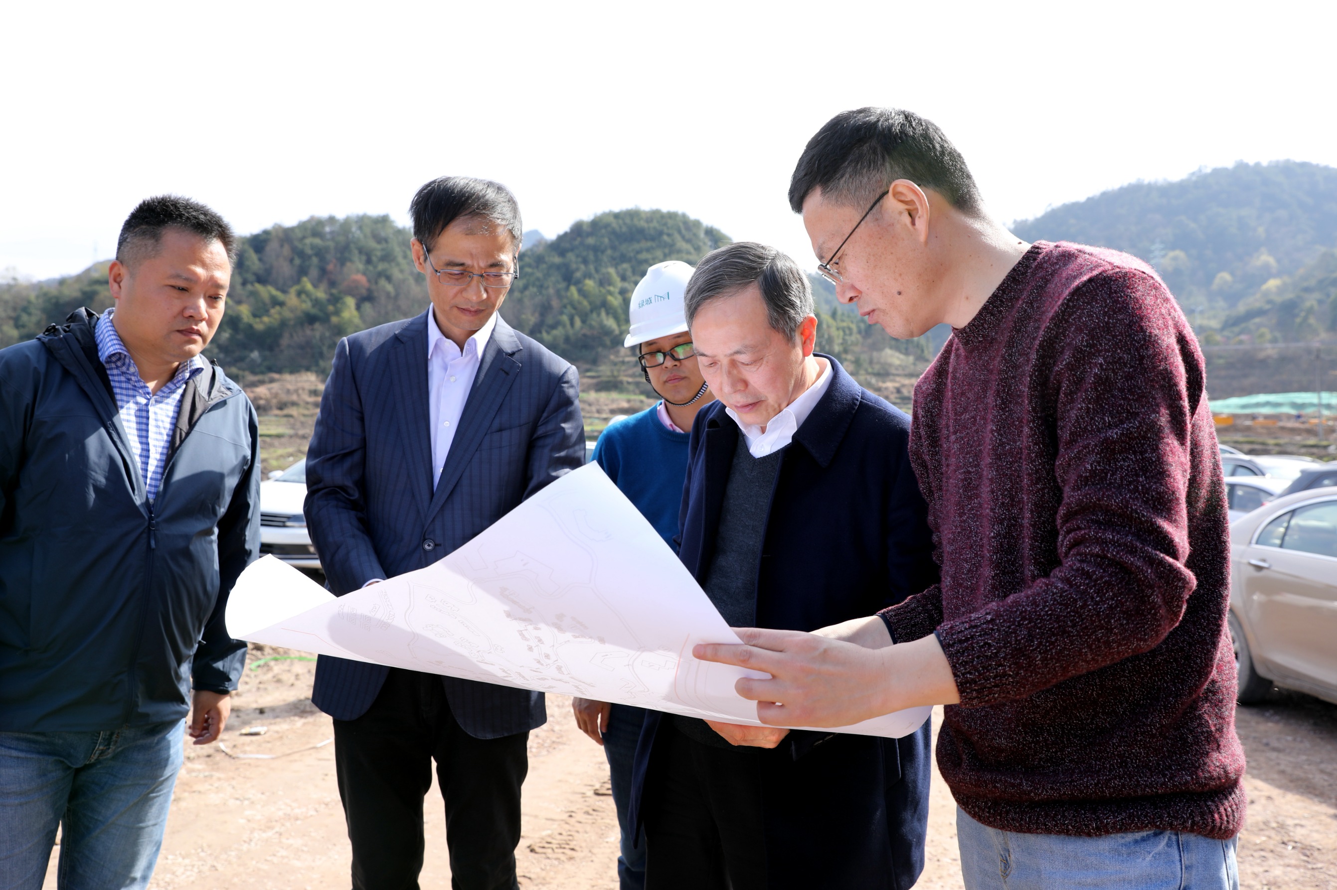 虞岳明在藝創(chuàng)文旅浦江公司調(diào)研時(shí)強(qiáng)調(diào)：力爭將萬年上山文化村項(xiàng)目打造成為國內(nèi)農(nóng)文旅體養(yǎng)融合的標(biāo)桿