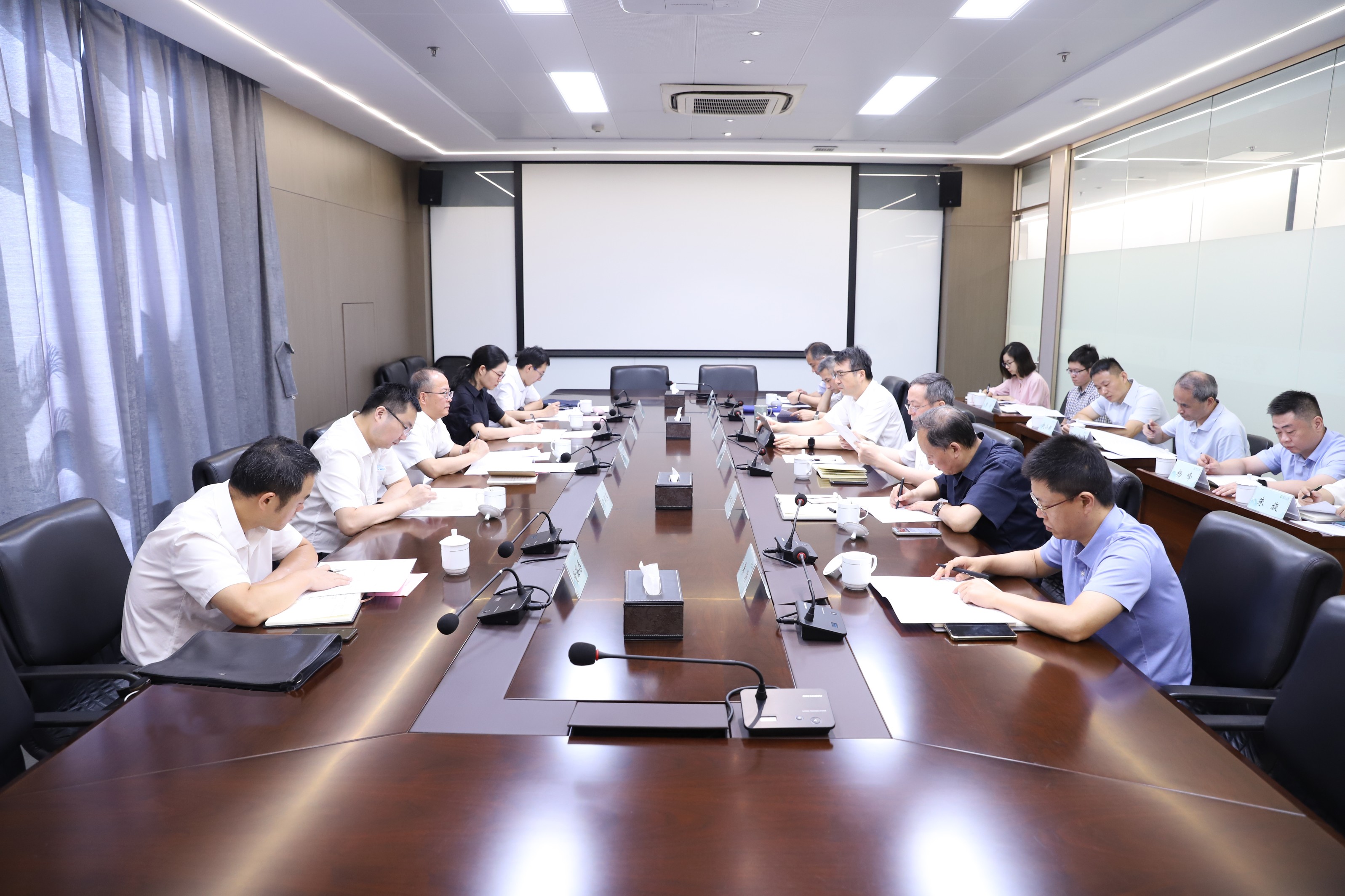 董貴波一行赴省二輕集團調(diào)研指導(dǎo)工作