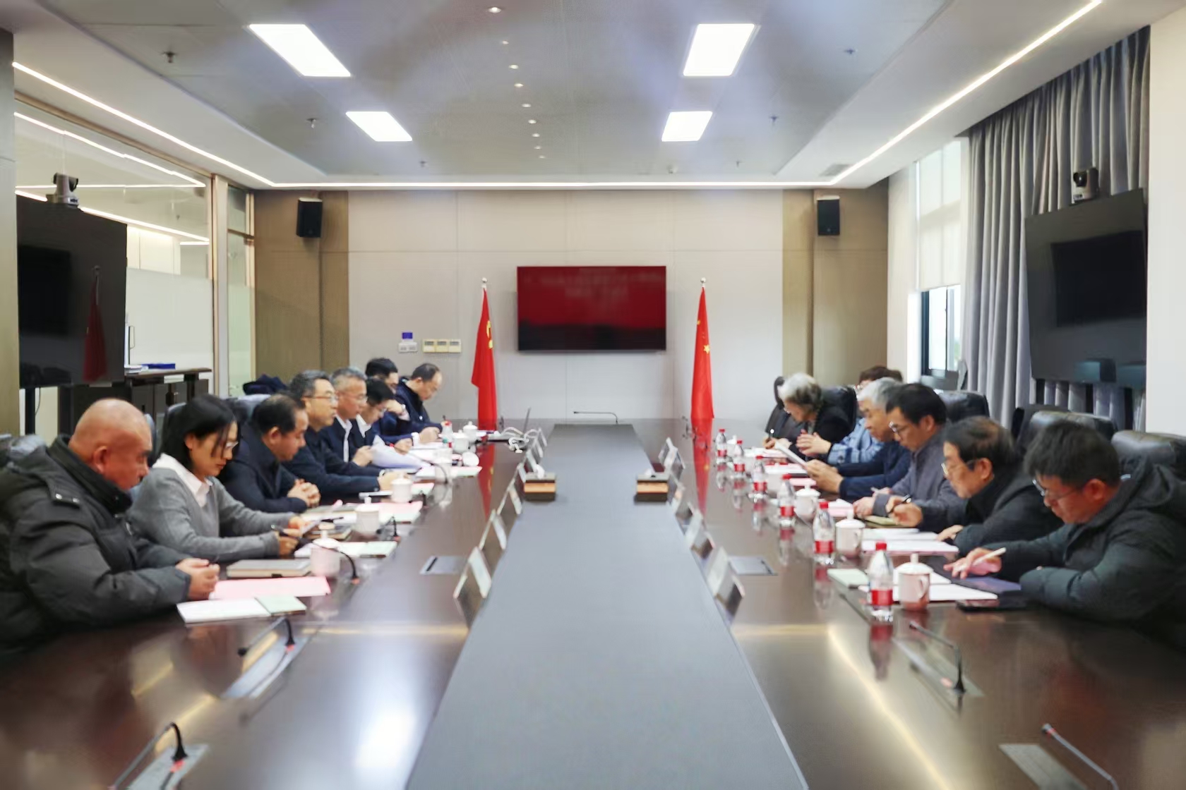 中國船舶工業(yè)行業(yè)協(xié)會會長郭大成一行到訪省二輕集團(tuán)